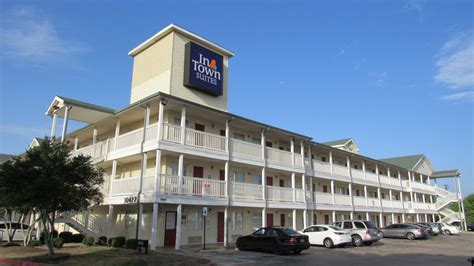 weekly stay hotels in dallas|weekly hotel rates dallas tx.